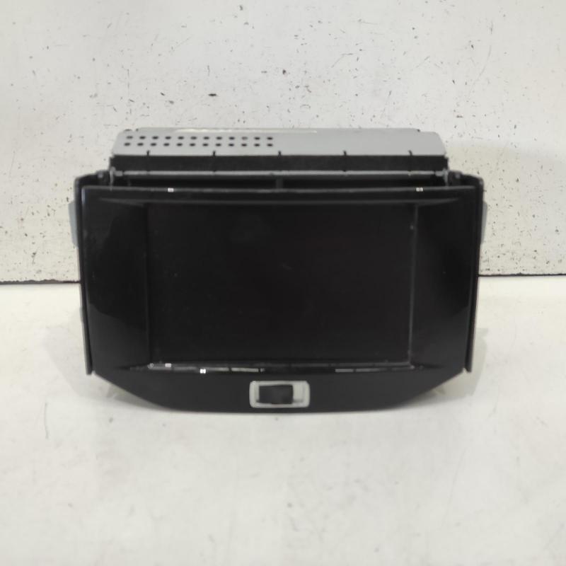 stereo/head unit