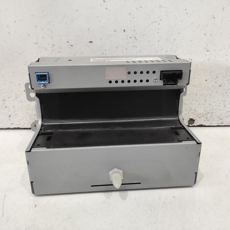 stereo/head unit