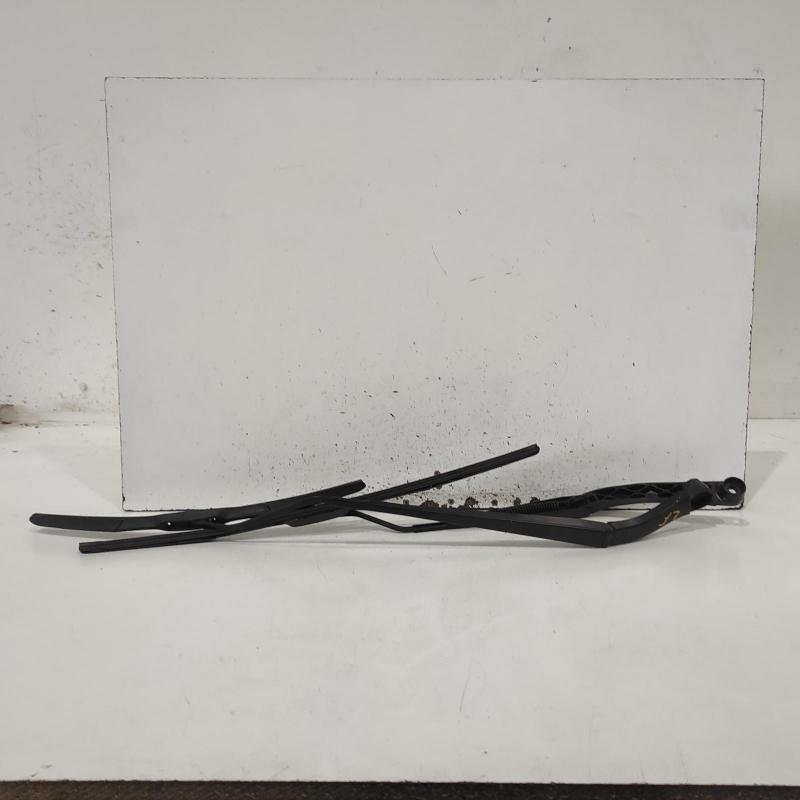 wiper arm