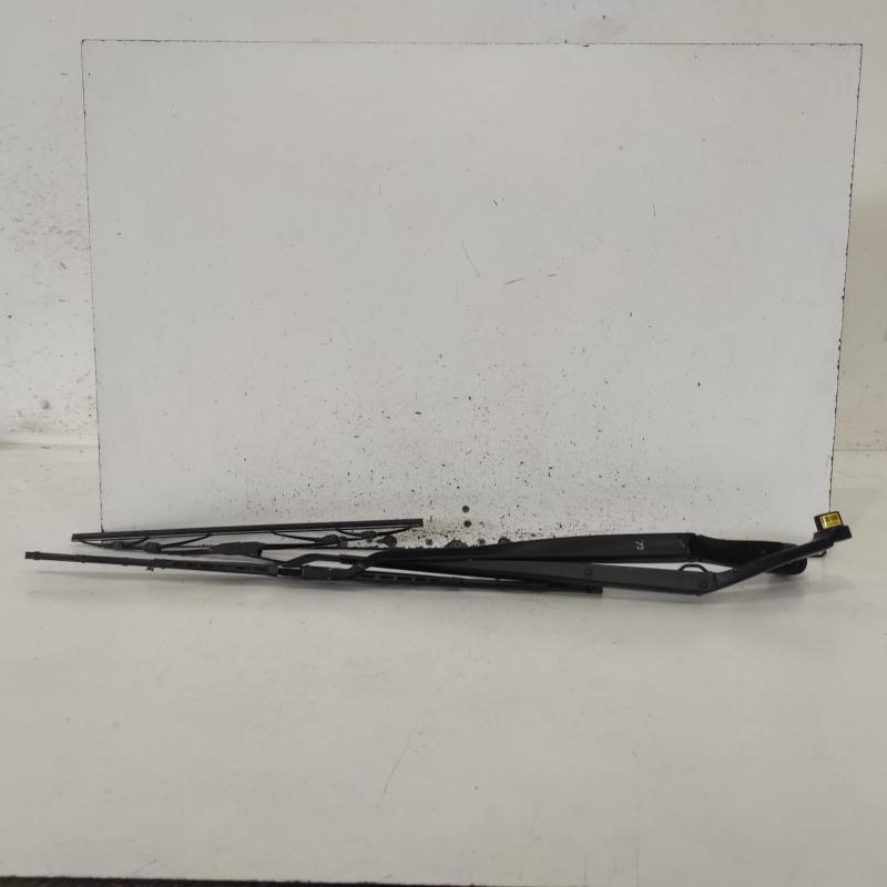 wiper arm