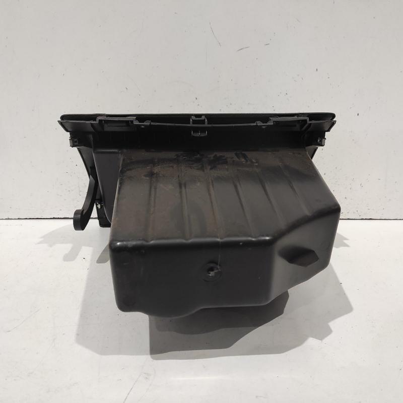 glove box