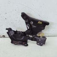 bonnet hinge/strut