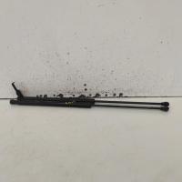 bonnet hinge/strut
