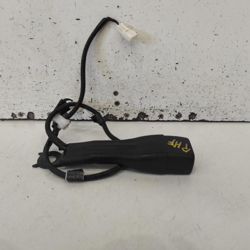 seat belt stalk