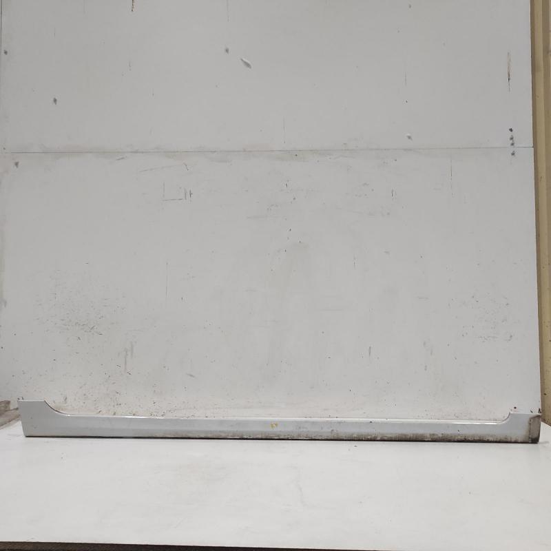 side step skirt