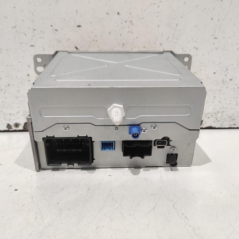 stereo/head unit