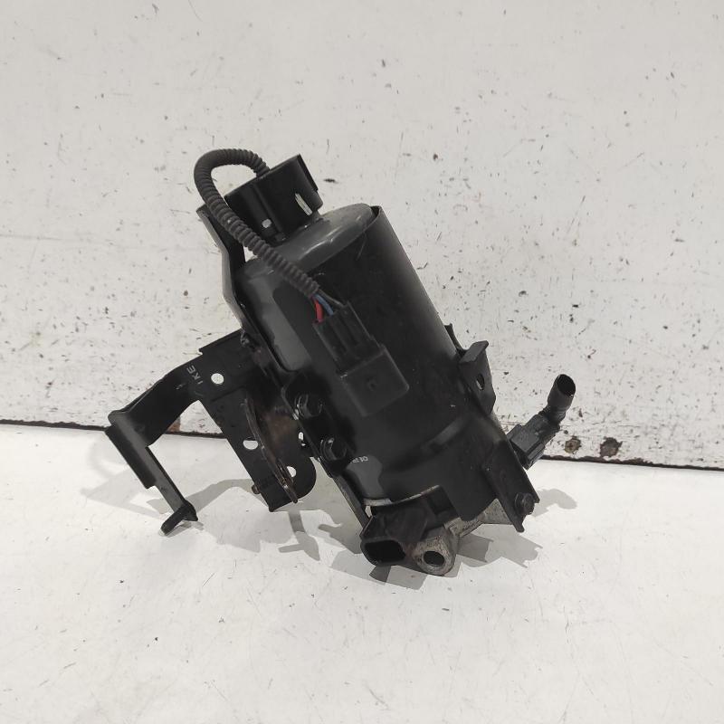 fuel filter housing