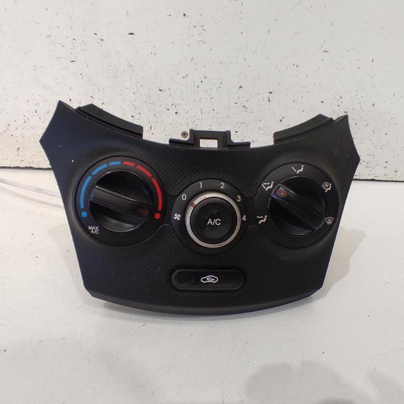 heater/aircon controls