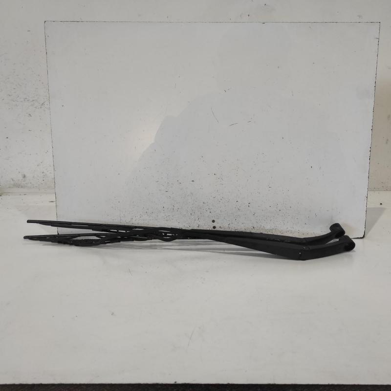 wiper arm