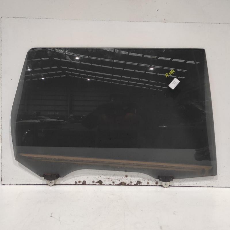 door window rear right