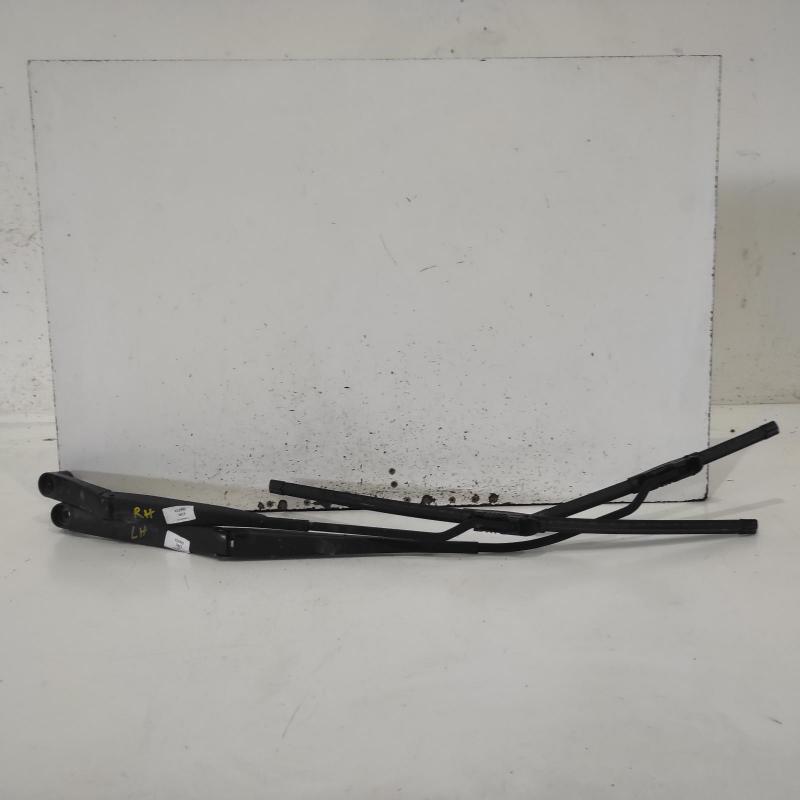 wiper arm