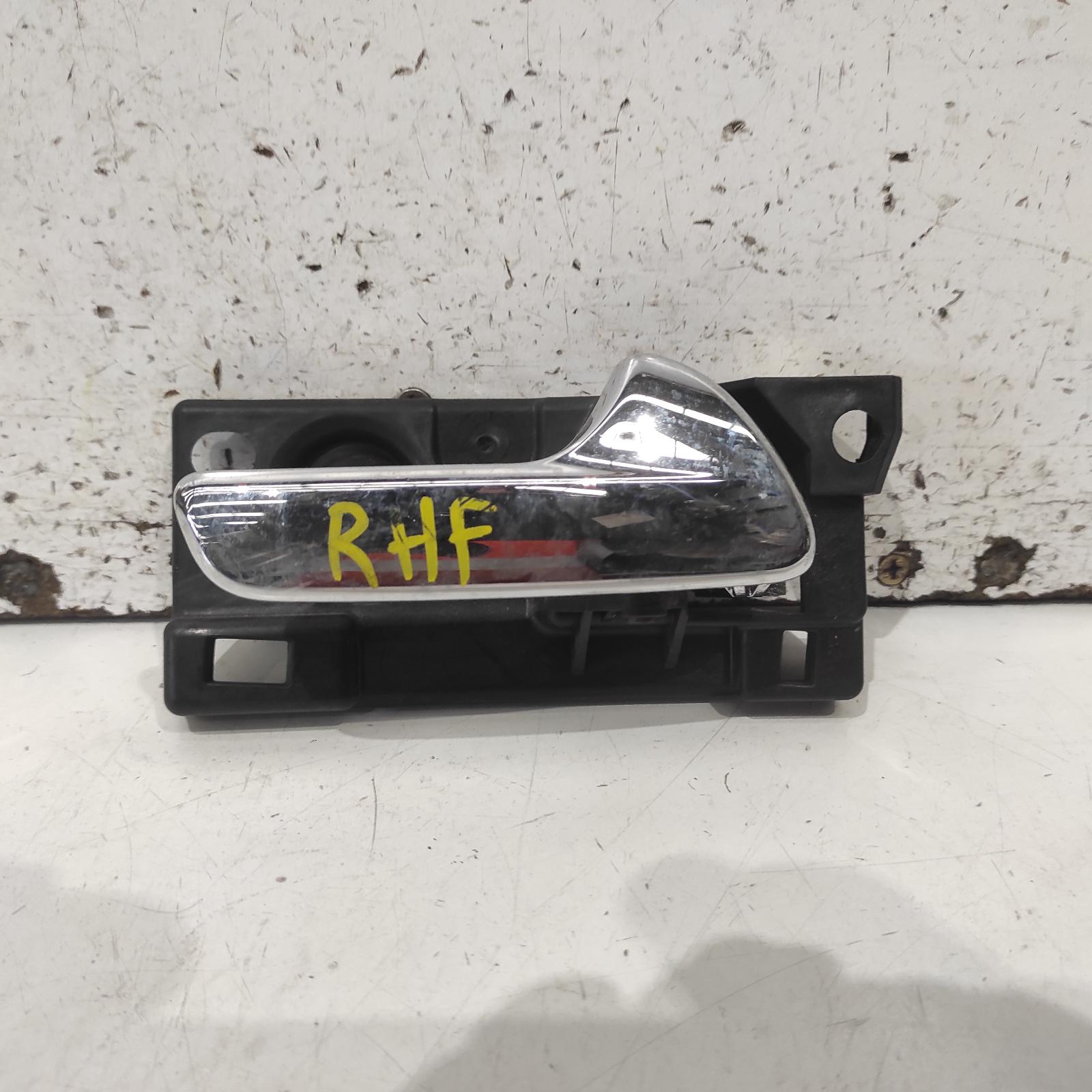 Grandcherokee Door Handle 2011-2022 inner,rh front,wk,01/11-02/22 00022017 #697496