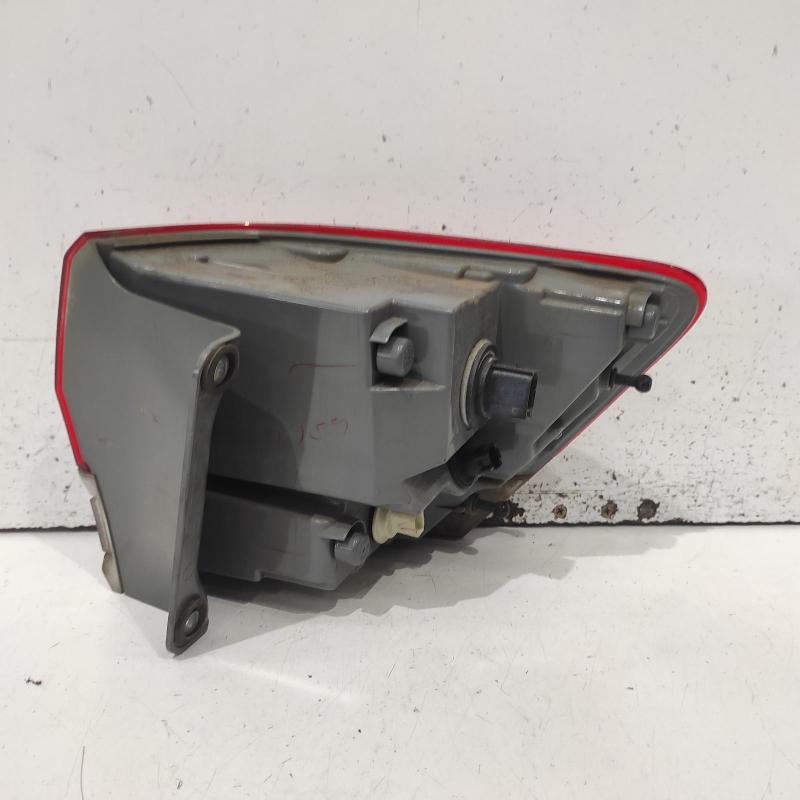 taillight left