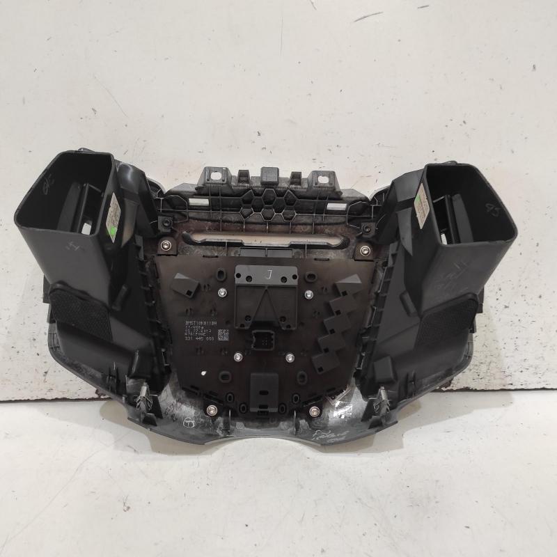 stereo/head unit