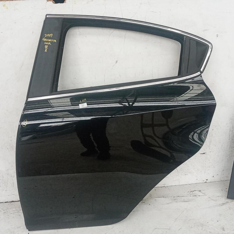 door/sliding rear left