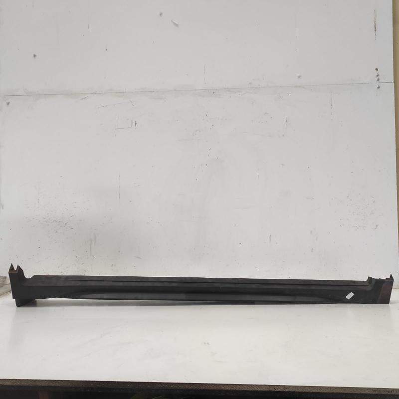 side step skirt