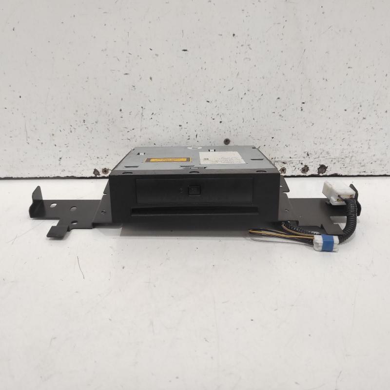 stereo/head unit