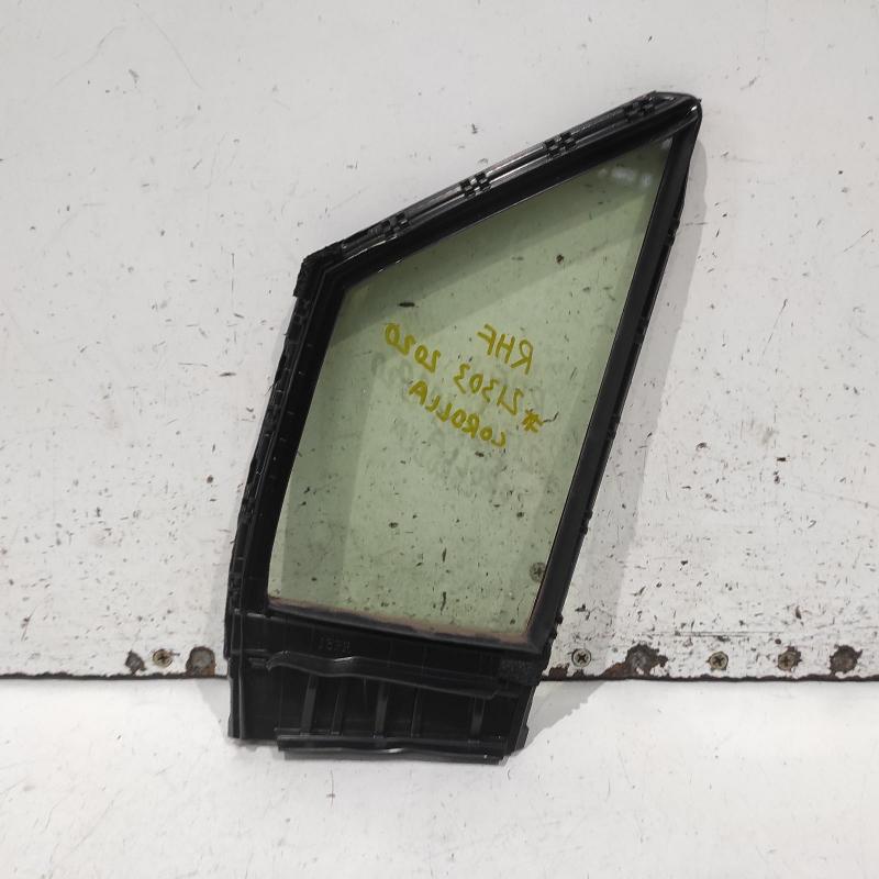 quarter door glass front right