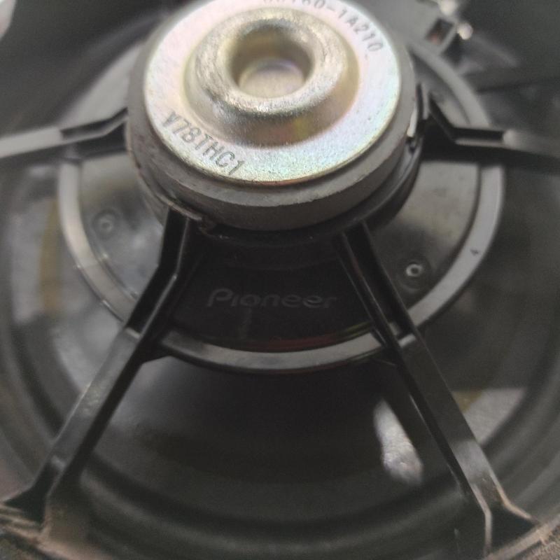 speakers