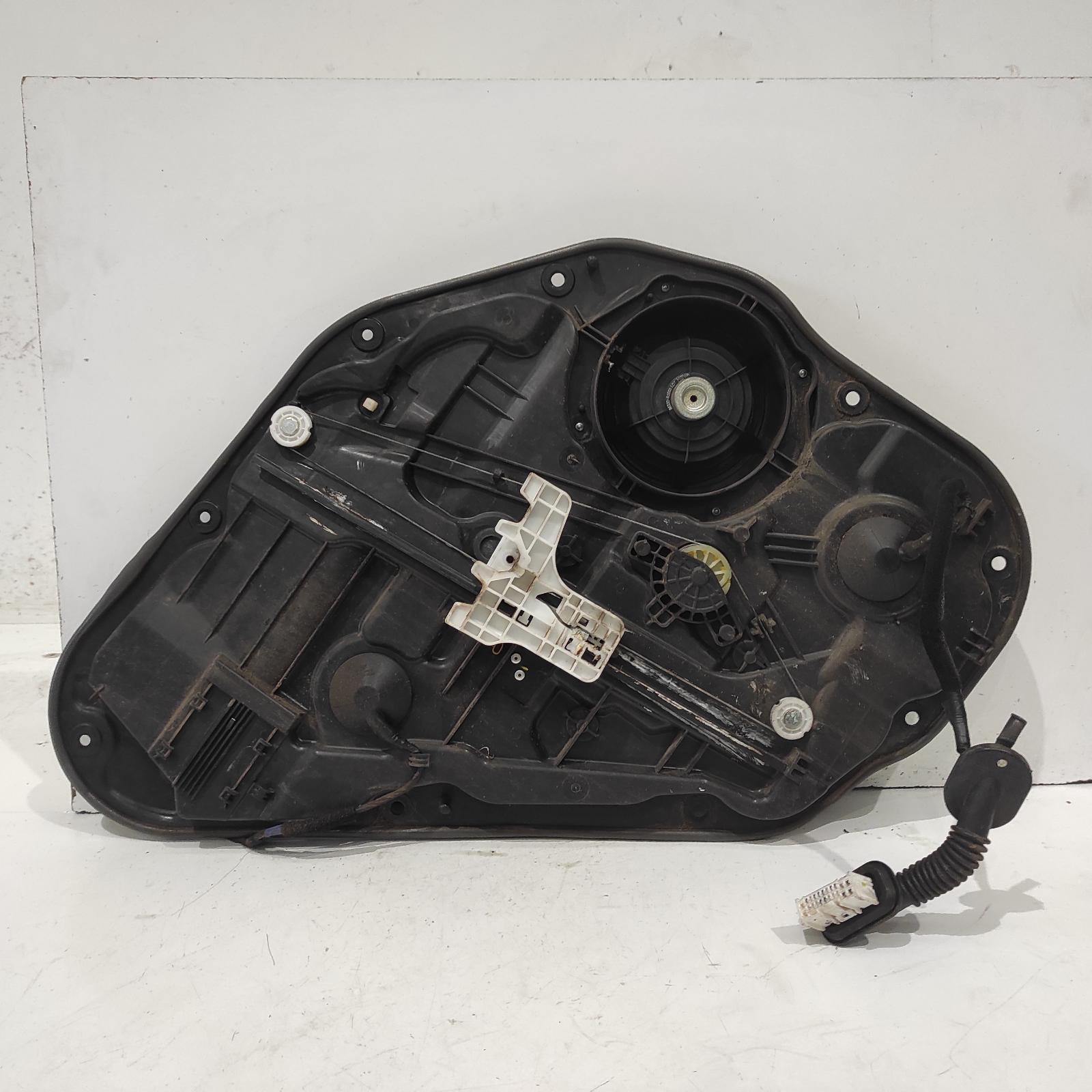 I30 Window Regulator/motor Rear Right 2012-2017 gd,hatch,door reg assy (reg and motor),(motor-2 pin),03/12-04/17 00021899 #699021