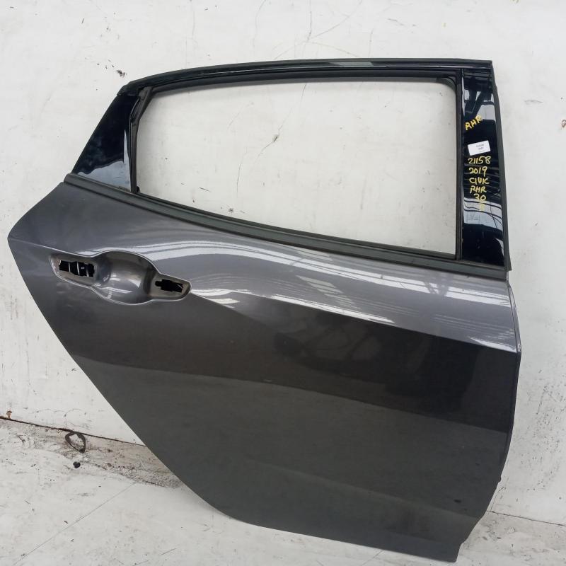 door/sliding rear right