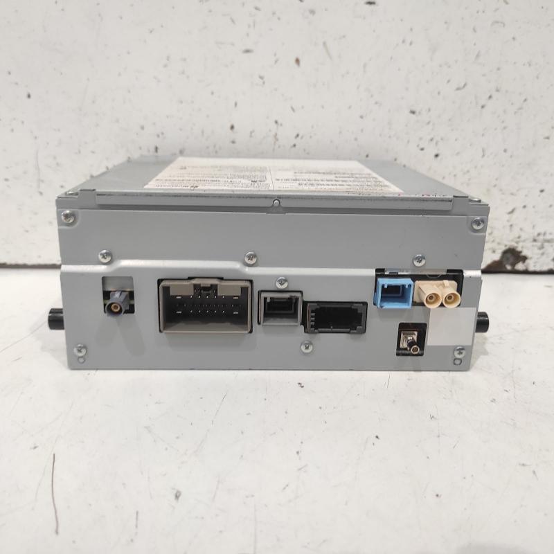 stereo/head unit