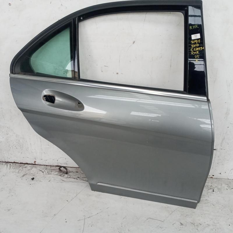 door/sliding rear right