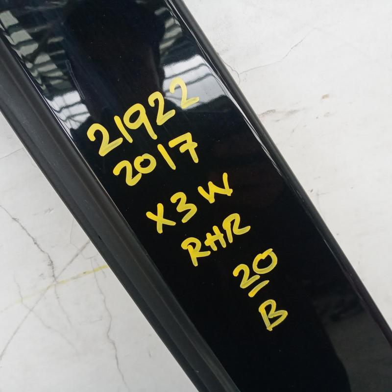 door/sliding rear right