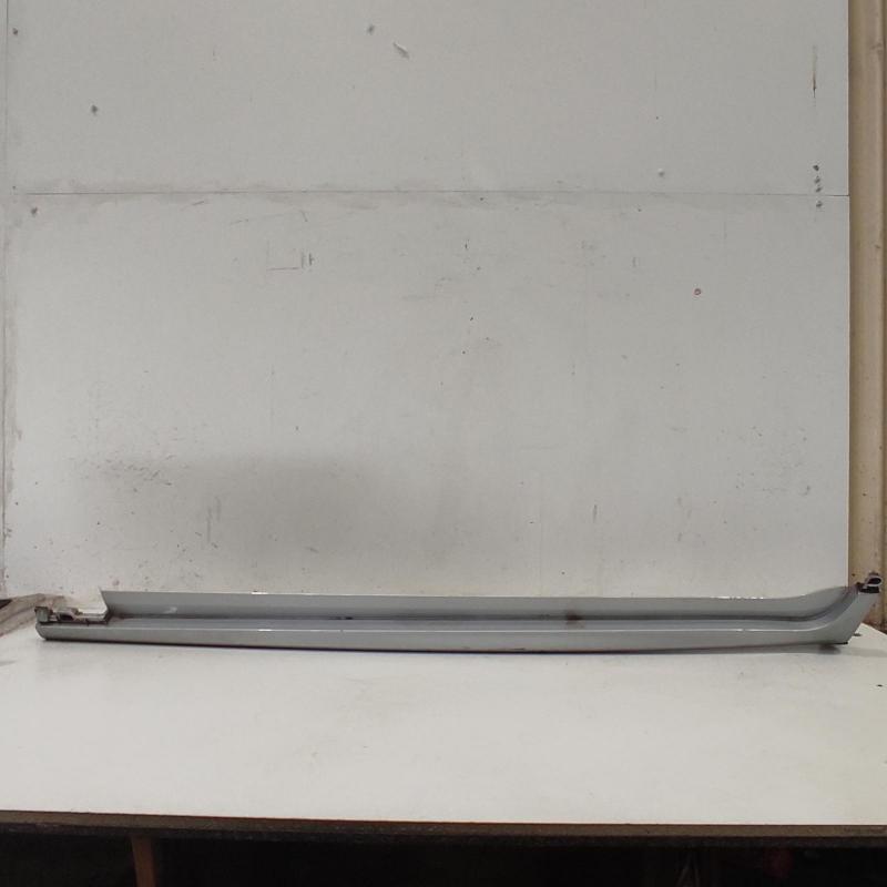 side step skirt