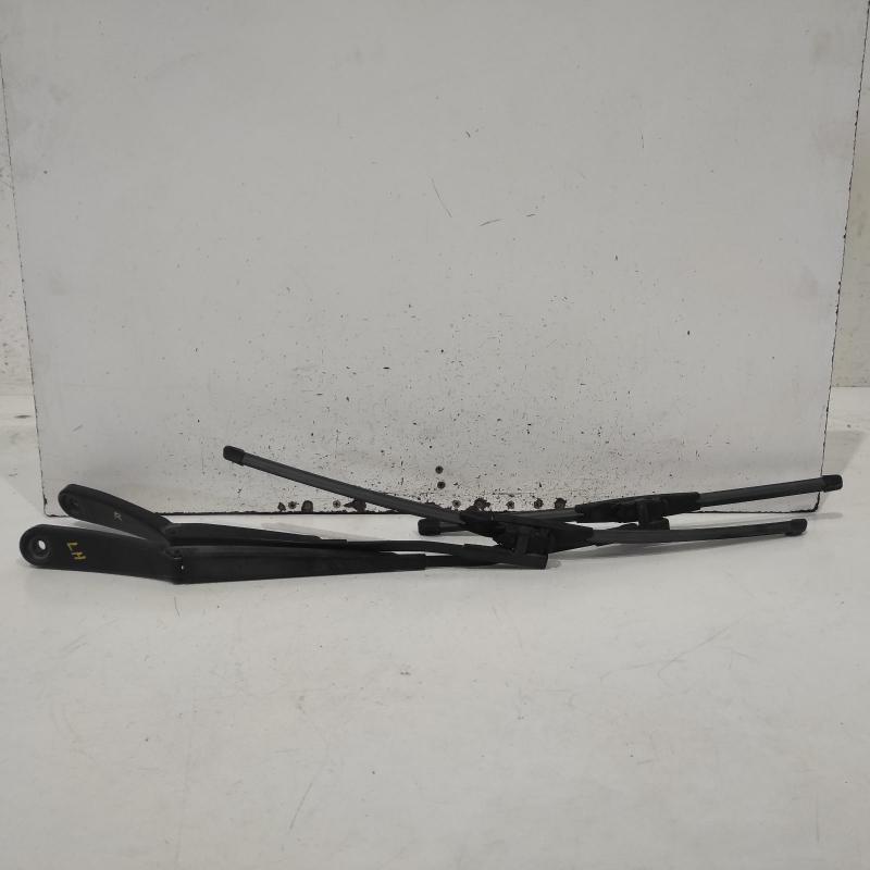 wiper arm
