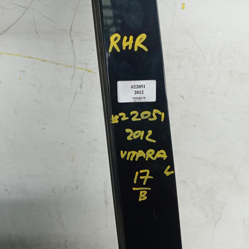 door/sliding rear right