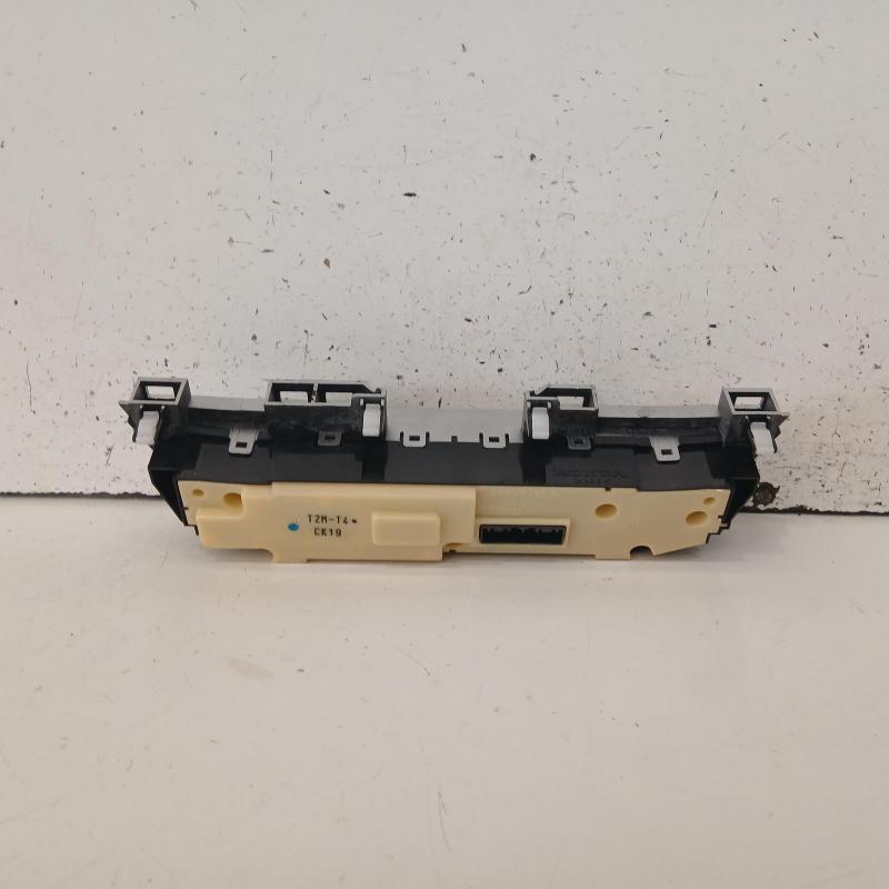 heater/aircon controls