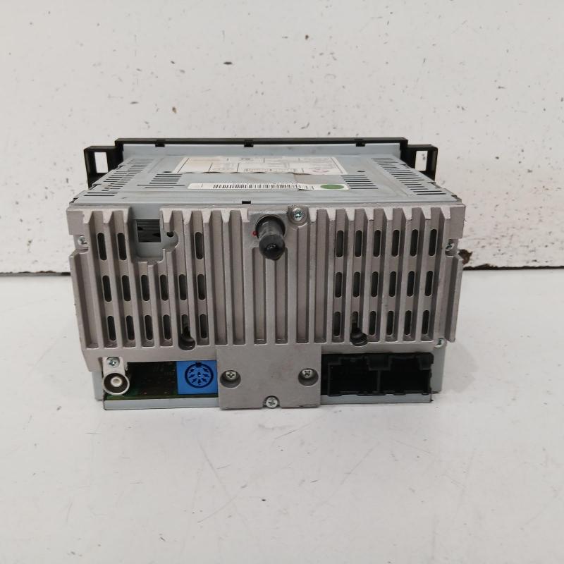 stereo/head unit