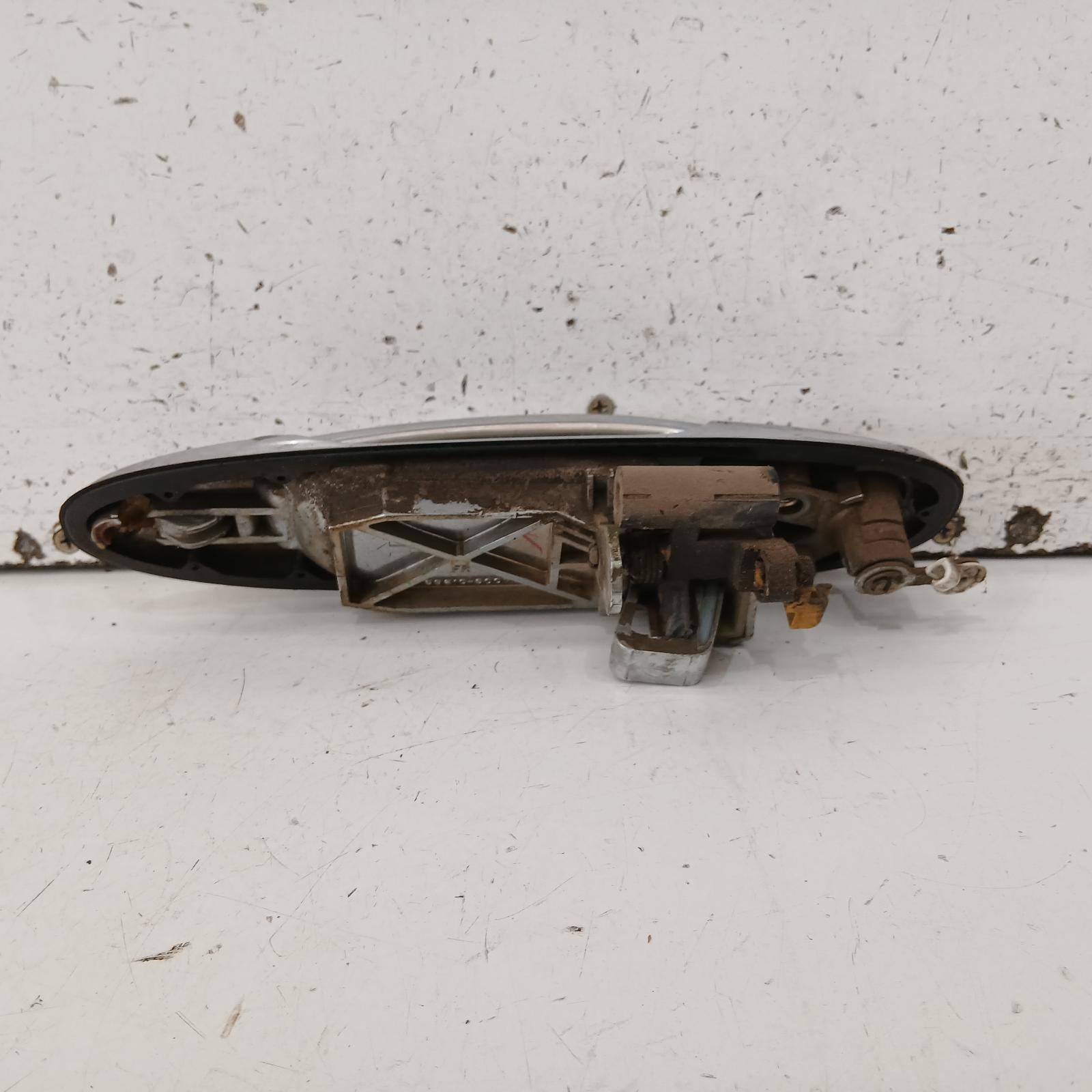 Landcruiser Door Handle 1998-2007 100 series,outer,rh front,chrome,01/98-10/07 00022010 #699834