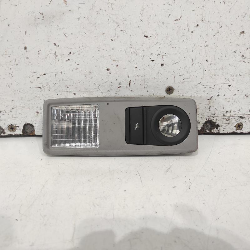 courtesy light