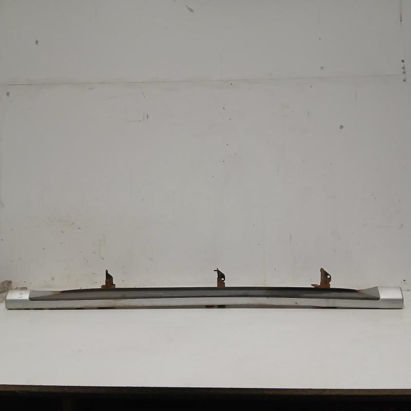 side step skirt