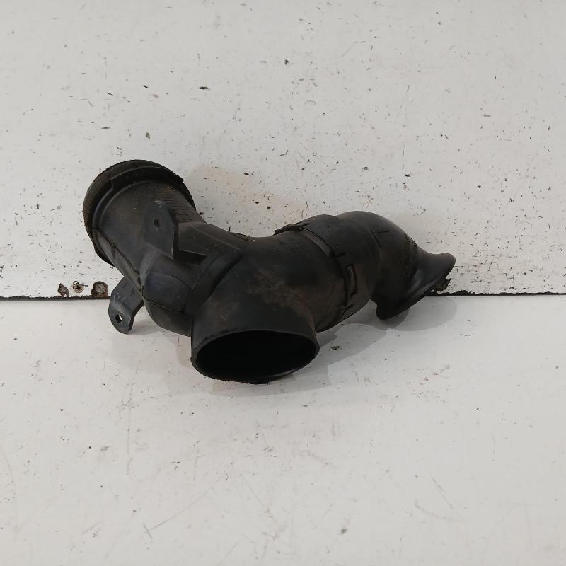 air cleaner duct/hose