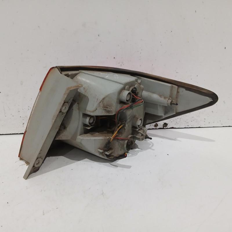 taillight left