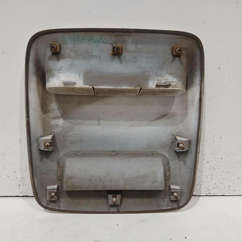 bonnet scoop