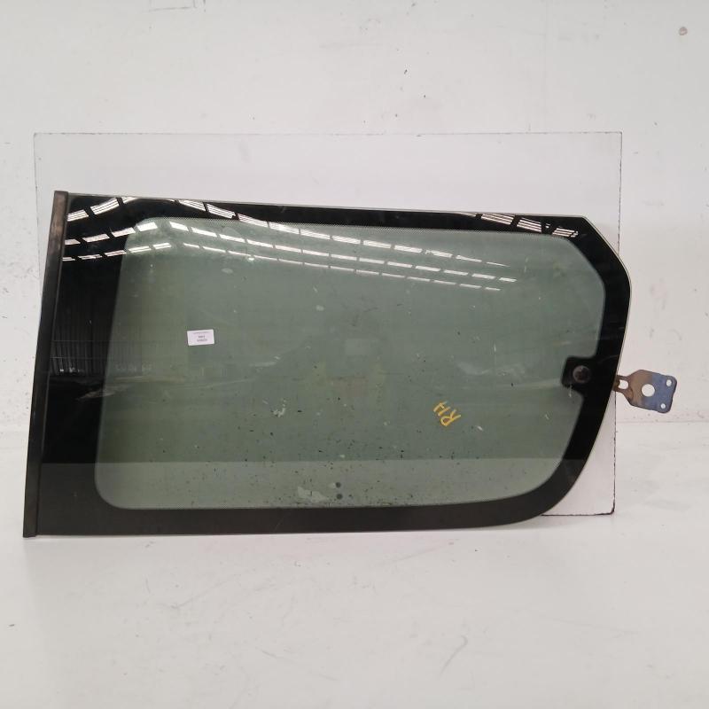 side glass rear right