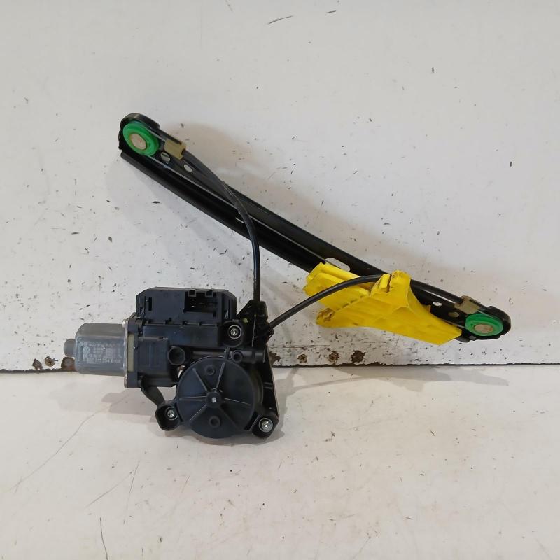 window regulator/motor rear right