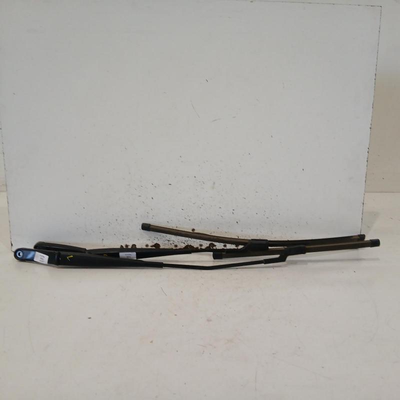 wiper arm