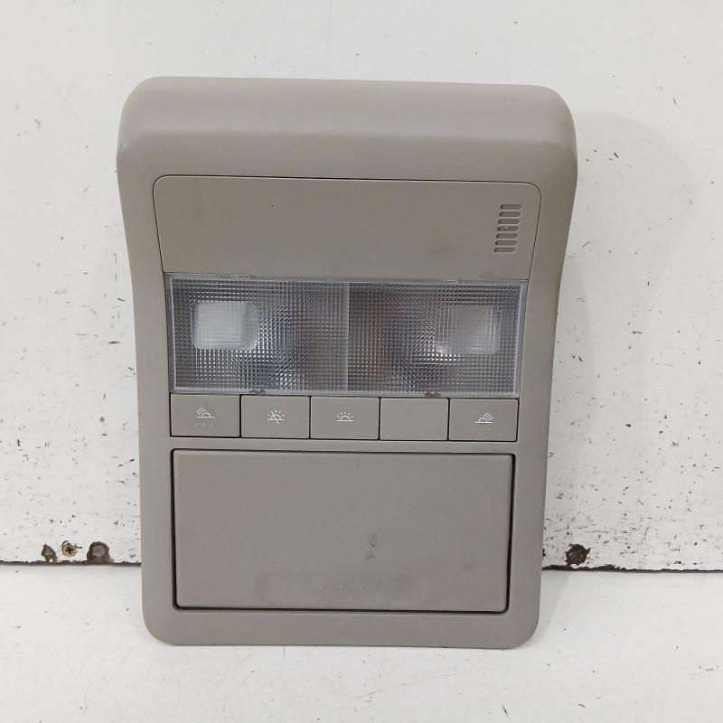 courtesy light