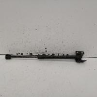 bonnet hinge/strut