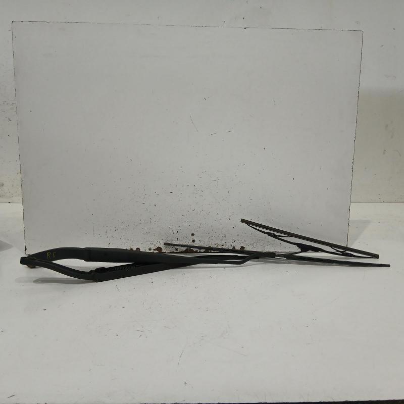 wiper arm