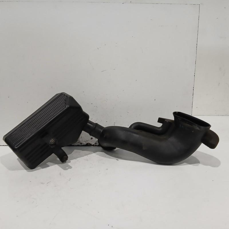 air cleaner duct/hose