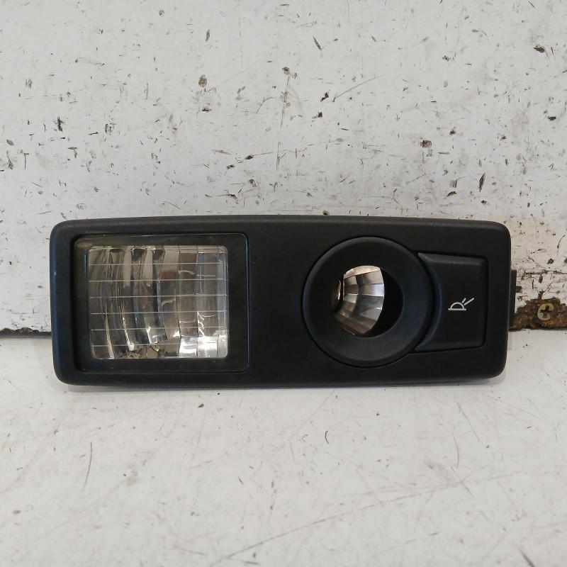 courtesy light