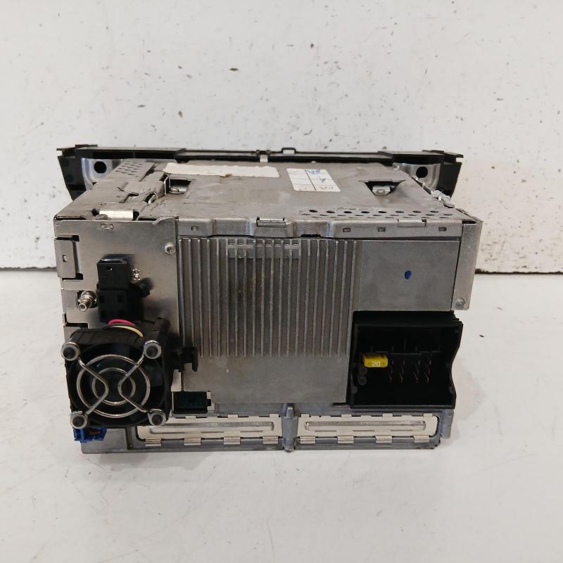 stereo/head unit