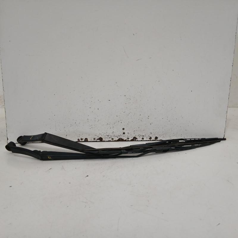 wiper arm