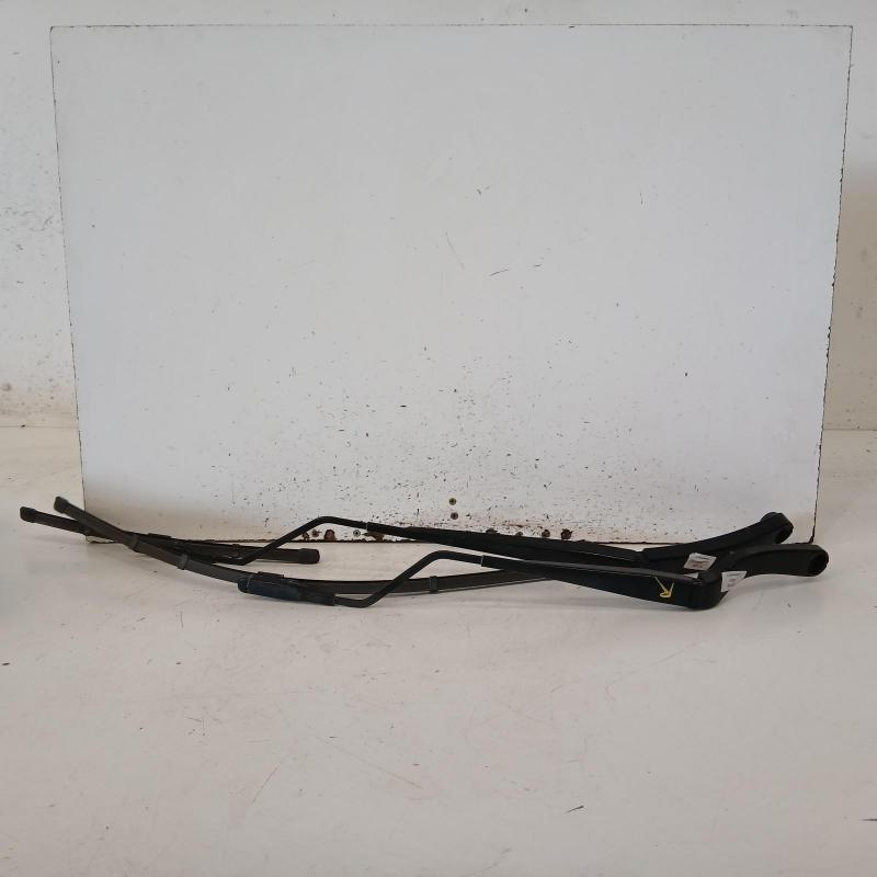 wiper arm